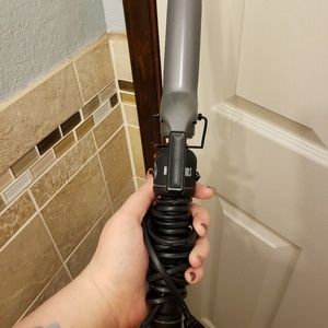 Hot shot tools curling iron